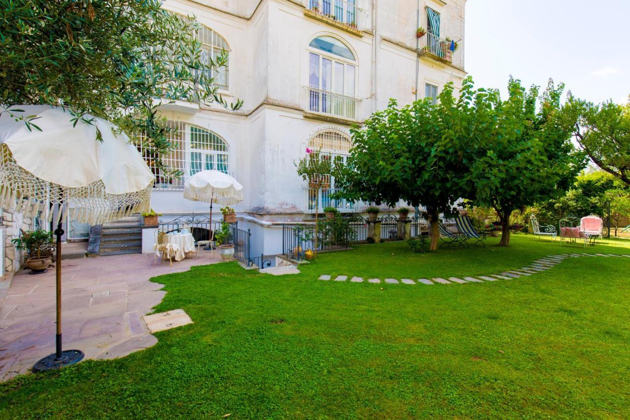 Palazzo Cacace Relais Hotel Meta Exterior photo